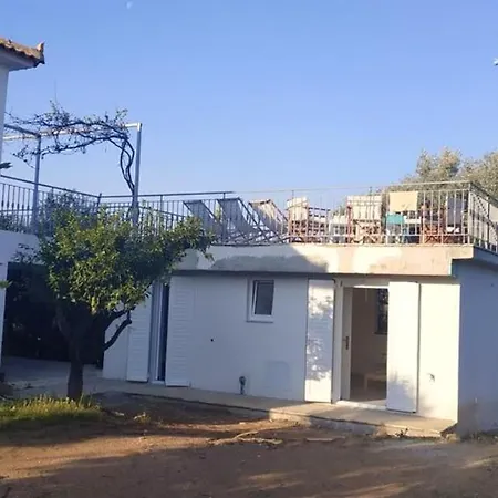 Сasa de vacaciones 6 Bedrooms House With Sea View Furnished Garden And Wifi At Kakovatos